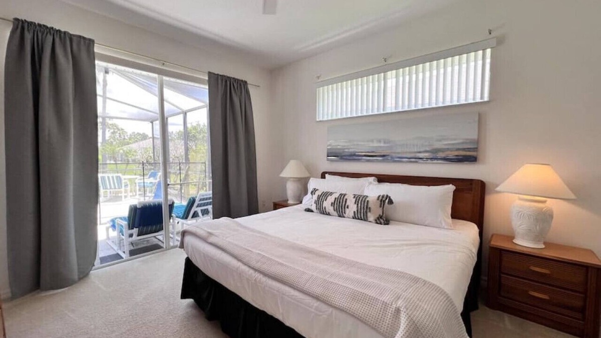 Sunset Lakes House | SV2925 - 4 Bedroom w/Pool Close to Disney
