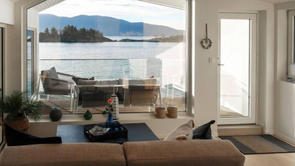 Flora House | Svortevik by Interhome