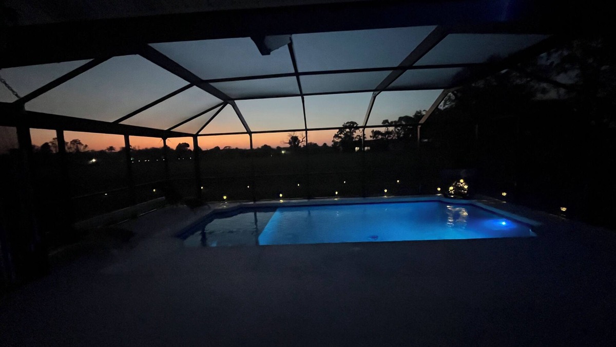 Oakland Hills House | SW Florida close to beach. HEATED SALT WATER POOL