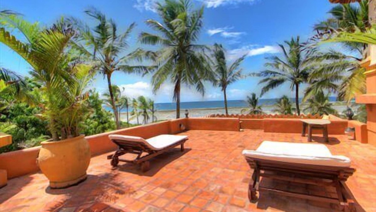 Tiwi House | Swahili House