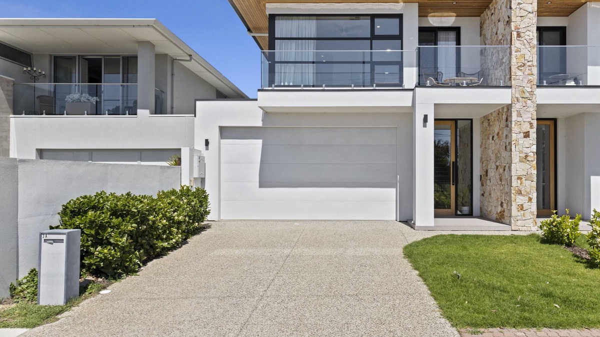 Henley Beach South House | Swainson on Lexington
