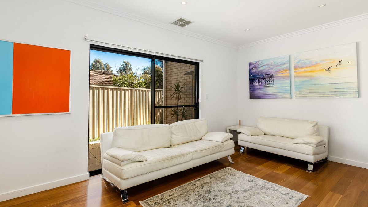 Henley Beach South House | Swainson on Lexington