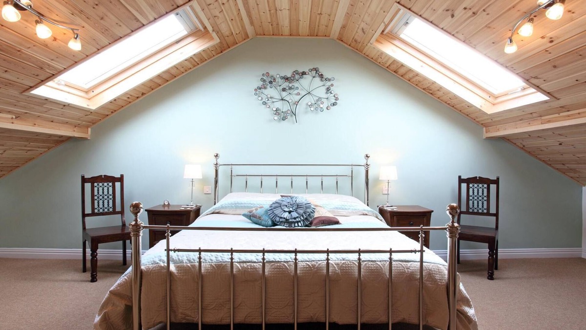 Hickling Bed & Breakfast | Swallows Nest Suite @ The Dairy Barns