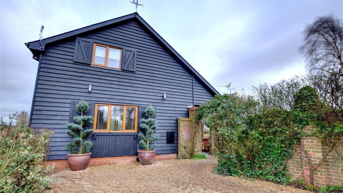 St Mary's Bay House | Swallows Return - Three Bedroom House, Sleeps 6