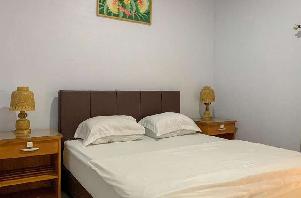 Labuhan Pandan House | Swan Homestay Near Pantai Gili Lampu RedPartner