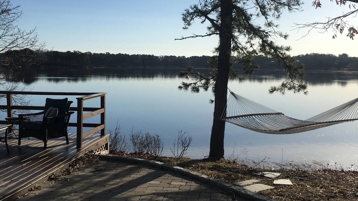 Dennis Port Cottage | Swan Pond Cottage, Waterfront Central A/C, Open Floor Plan
