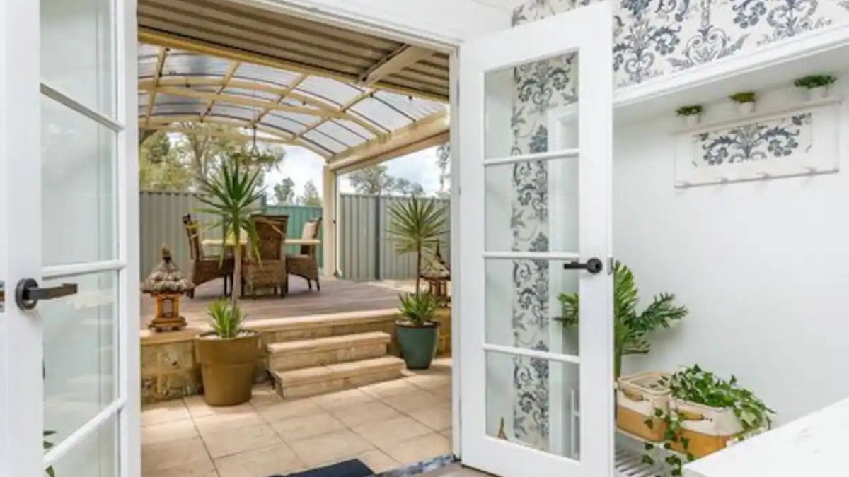 Belhus Cottage | Swan Valley- Willow Cottage Swan valley