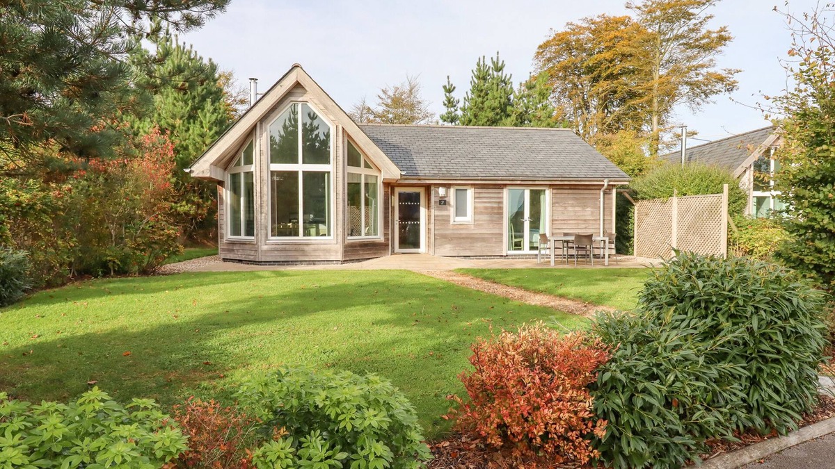 Eleighwater Cottage | SWANDOWN, 2 BLACKDOWN, family friendly in Cricket St. Thomas