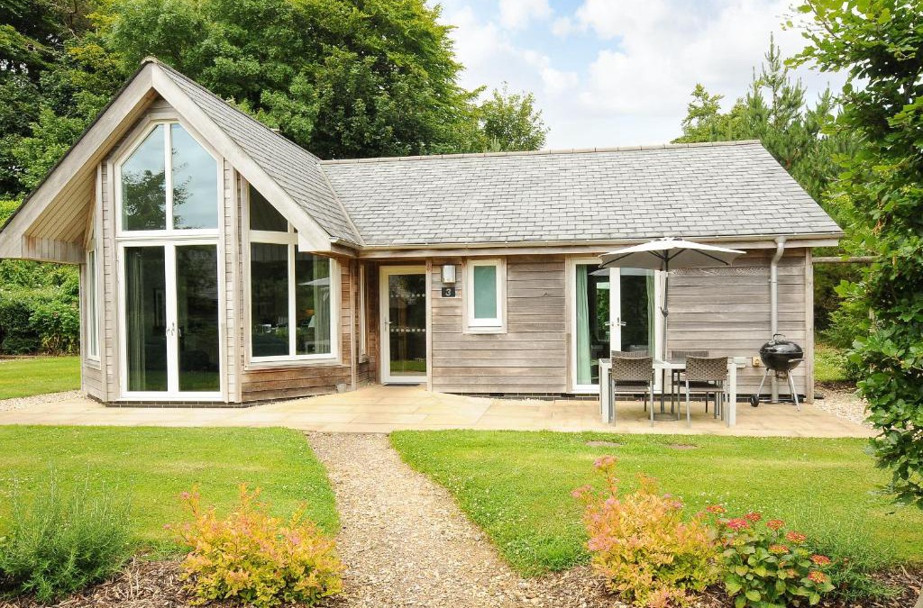Eleighwater House | Swandown, 3 Blackdown