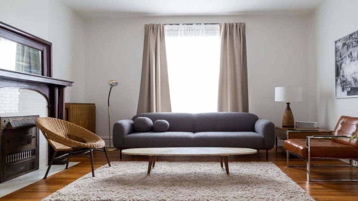 Shaw Apartment | Swanky Shaw 2BR w/Office/ABODEbucks