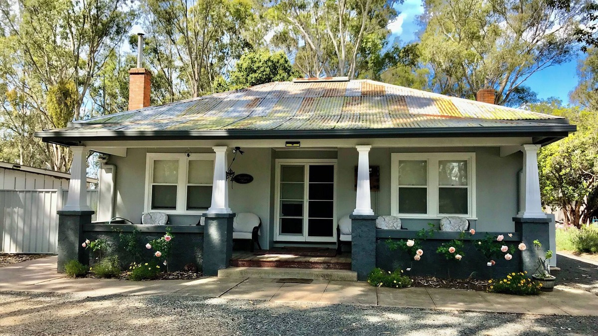 Swanpool Other | Swanpool country stay, close to the Victorian high country.