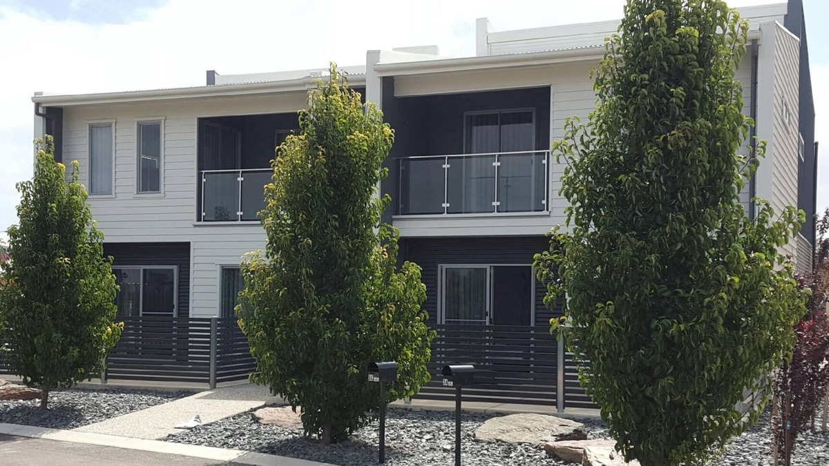 Murray Bridge Apartment | Swanport Central holiday rentals