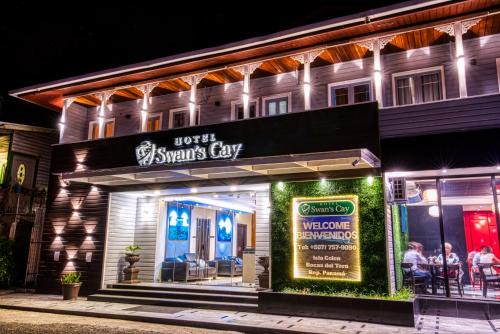 Bocas del Toro Hotel | Swans Cay Hotel
