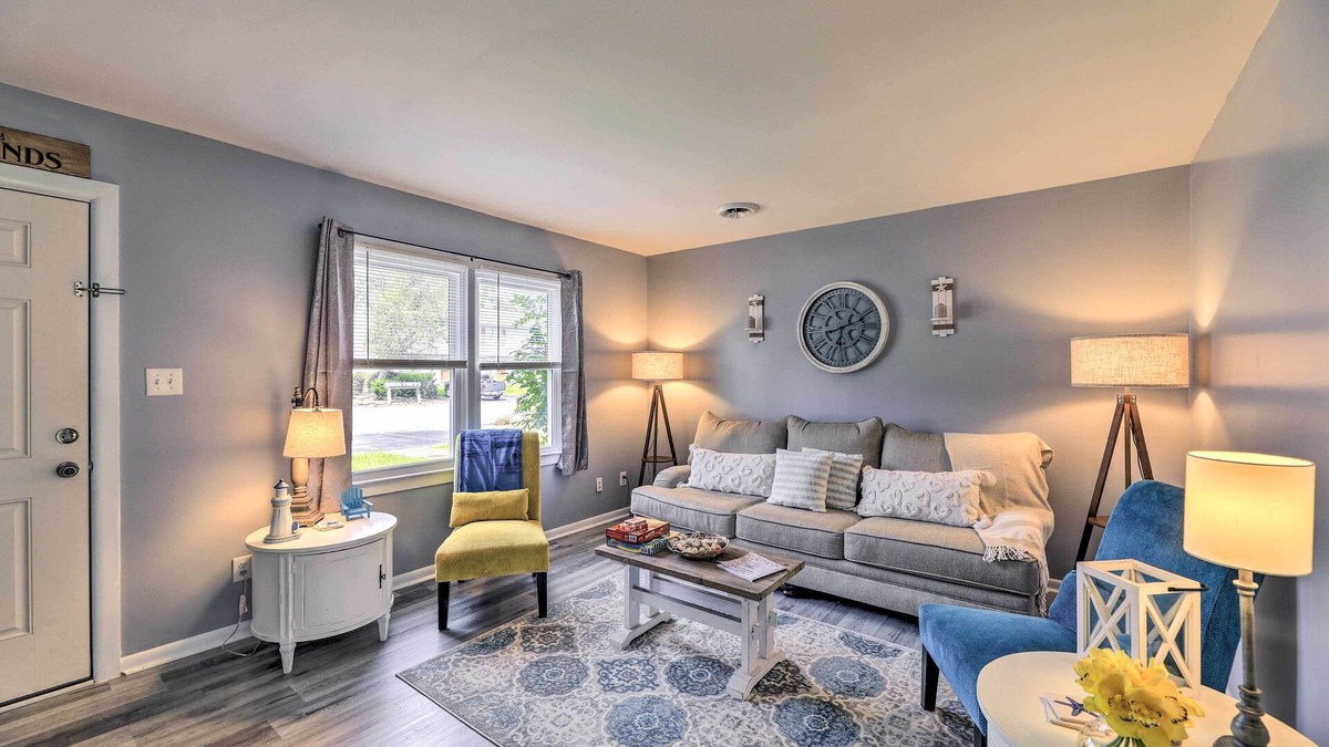 Swansboro House | Swansboro Coastal Home < 3 Mi to State Park!