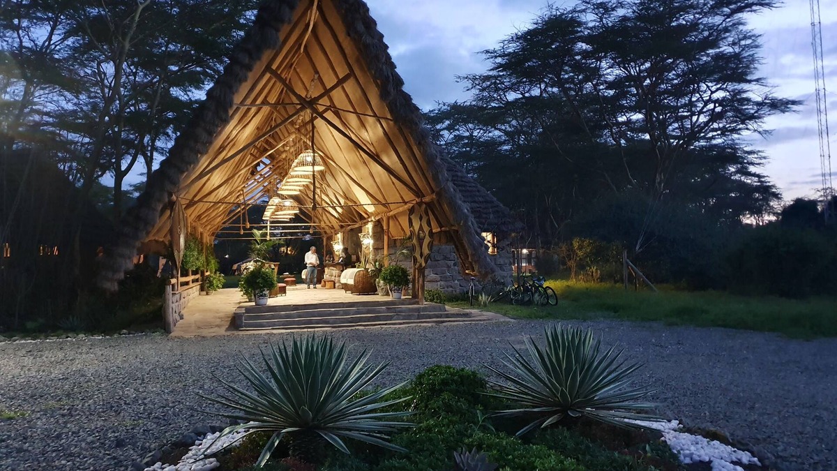 Athi River Cabin | Swara Acacia Lodge