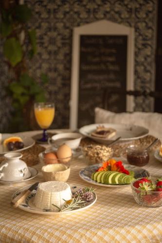 Aradas House | Swara Slow Living Home