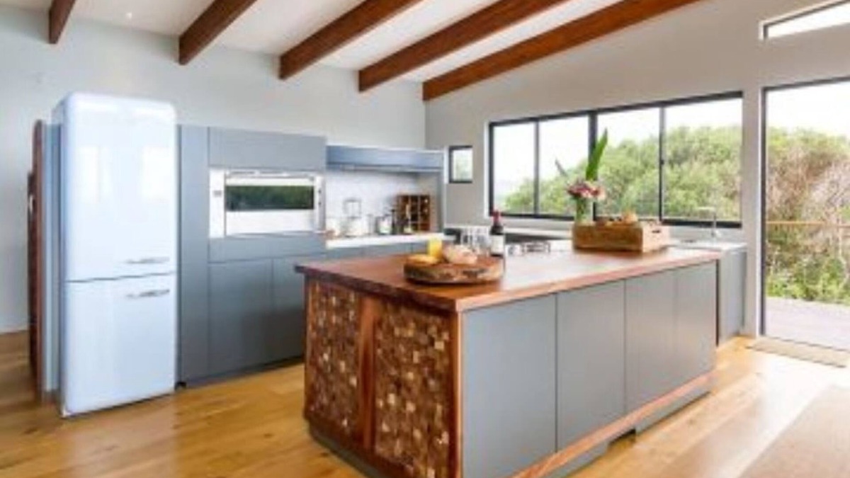 Noordhoek Villa | Sweeping Beachfront Views over Noordhoek and beyond