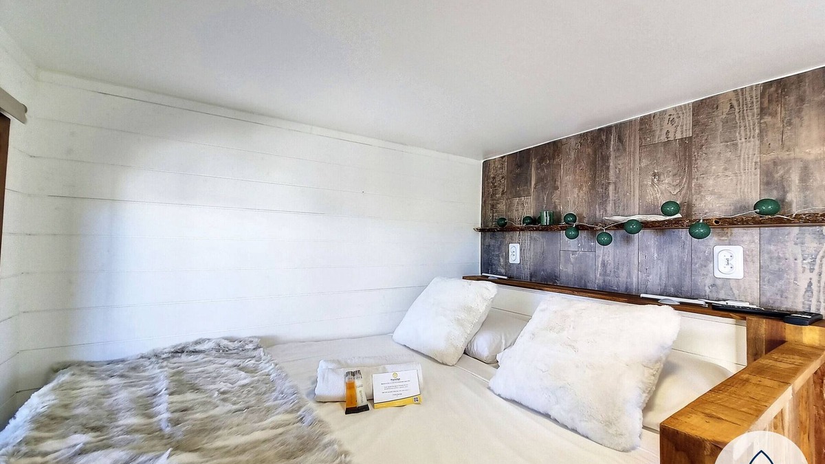 Ravine des Cabris Apartment | Sweet Canada, tiny house with sea view, St Pierre