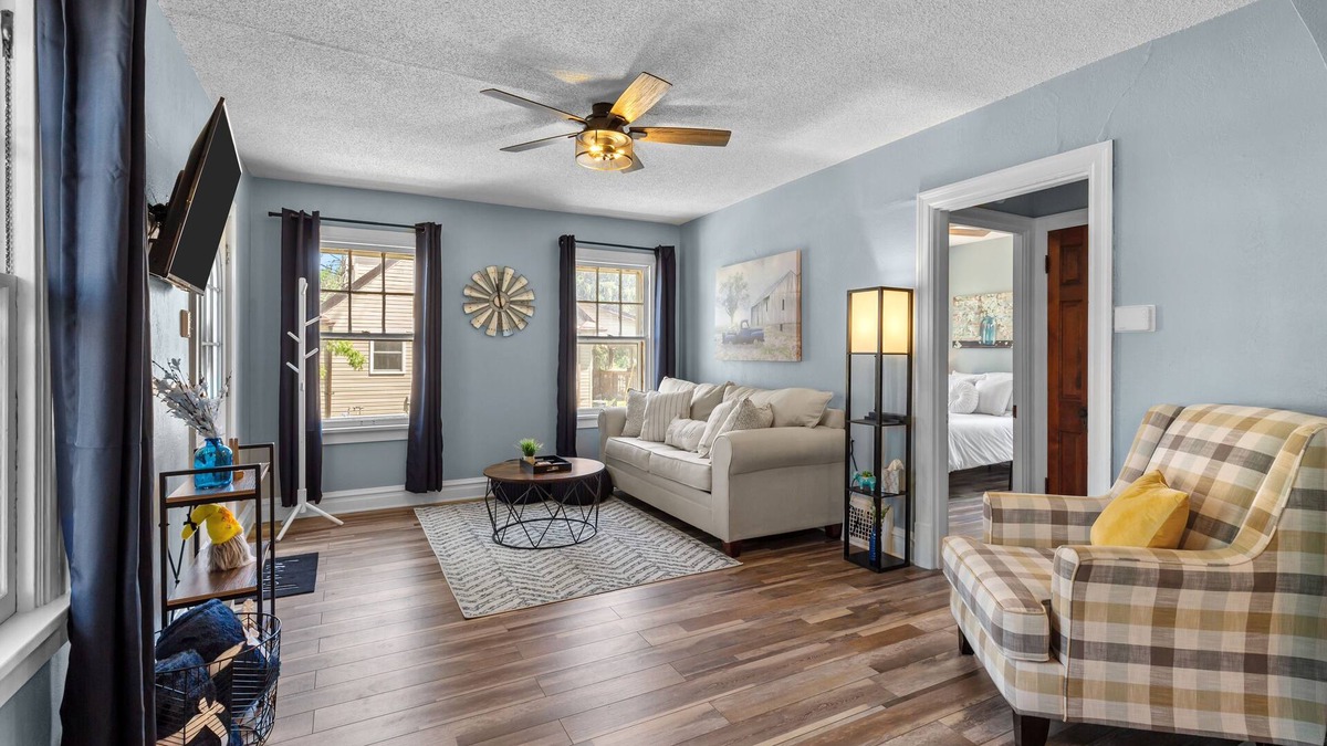 Warrenton House | Sweet Cherry Escape | JZ Vacation Rentals