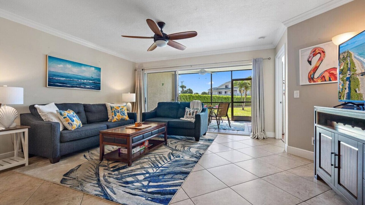 Jupiter Bay Apartment | Sweet EmOCEAN at Jupiter Bay, Walk To Beach 6 Mins