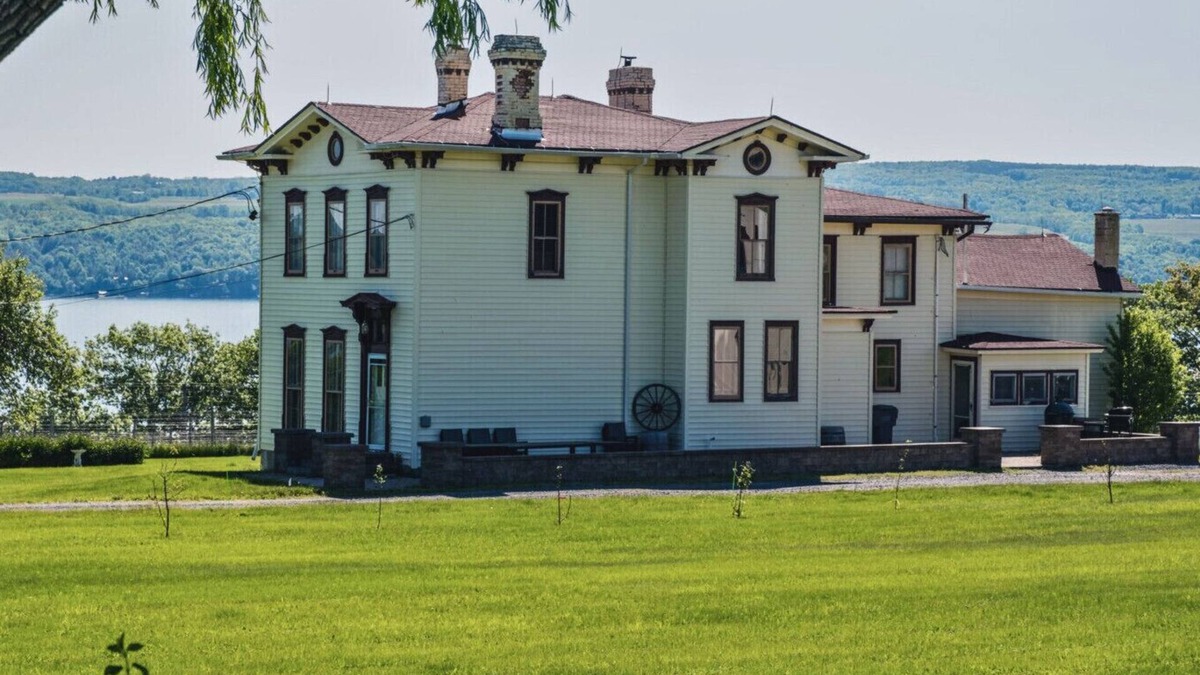 Himrod Apartment | Sweet Farm on Seneca Lake