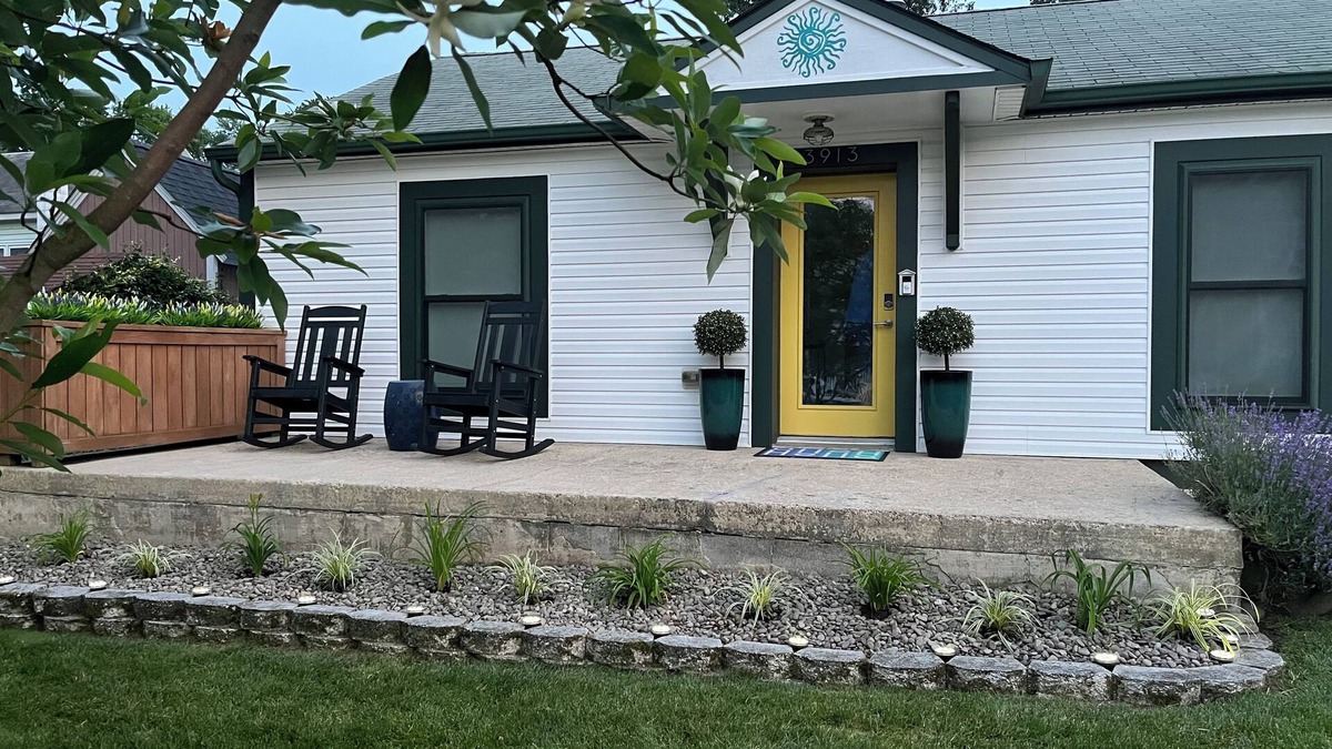 North Beach House | Sweet Gumball Cottage North Beach MD Free Beach Pass!