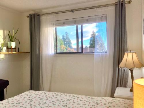 Surrey House | Sweet home at Sunnyside - Room 3