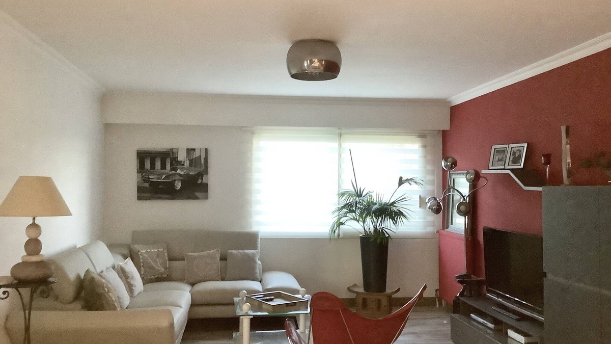 Riou - Petit Juas - Av de Grasse Apartment | Sweet Home Beautiful 2-room apartment 53m2 & pleasant terrace. 4 Travellers