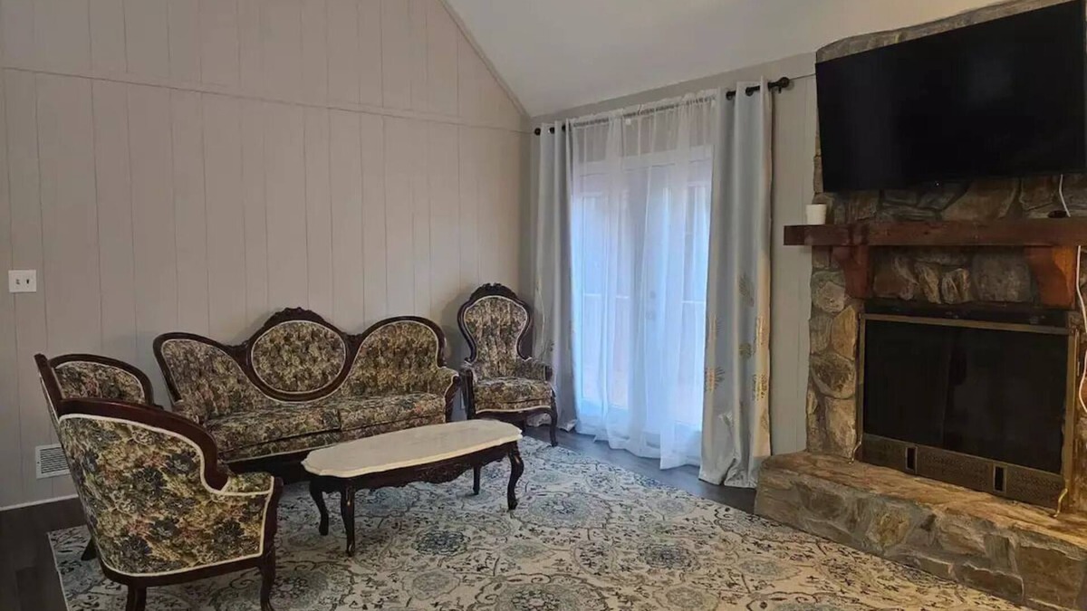 Arcadia House | Sweet Home in Spartanburg 3Bd/2Bn