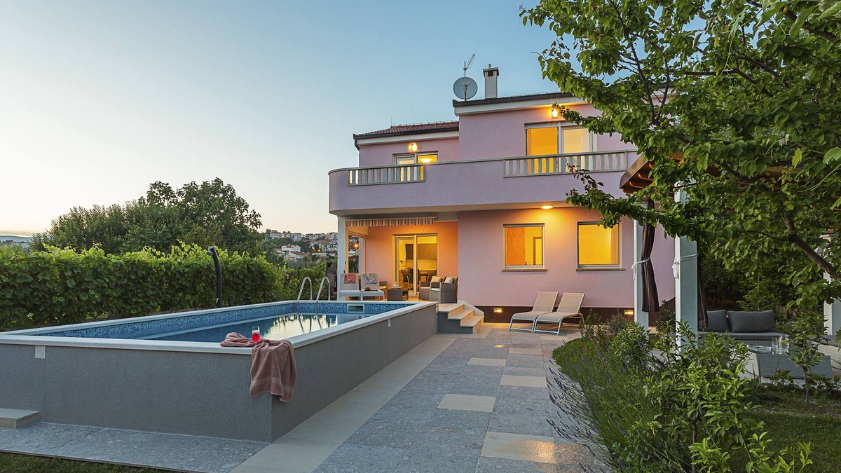 Stobrec Villa | "SWEET HOME MARIJA" with pool and garden.