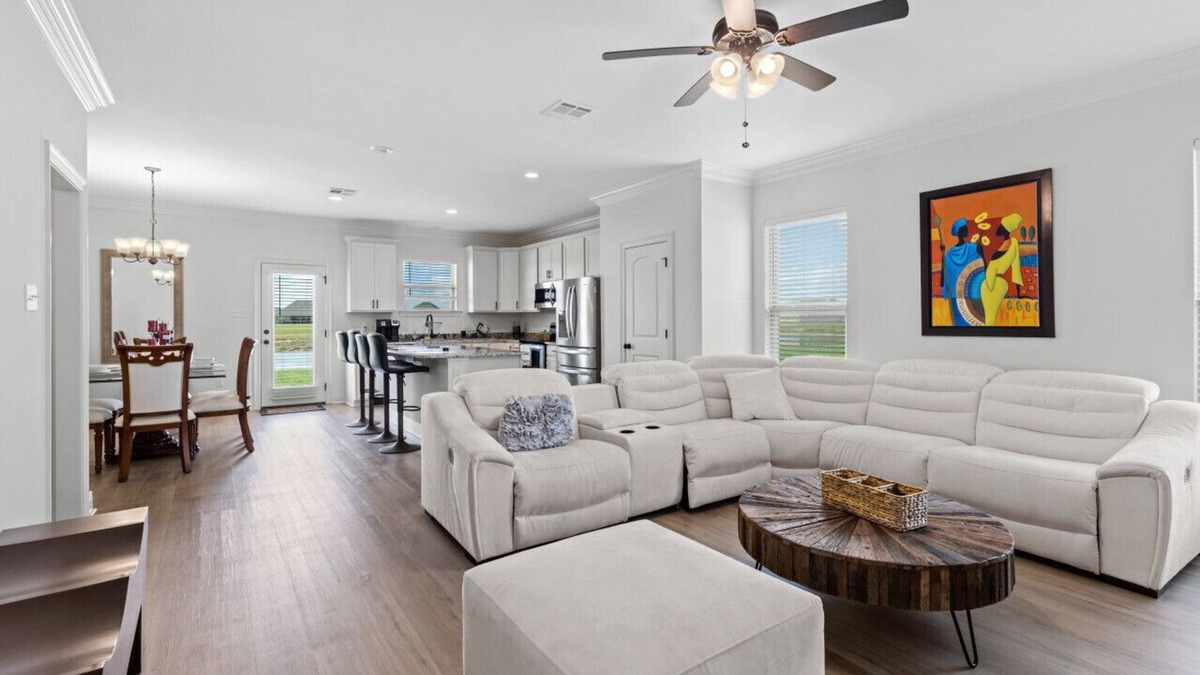 Lake Charles House | Sweet Life Family Haven by the Pondside - WCN232