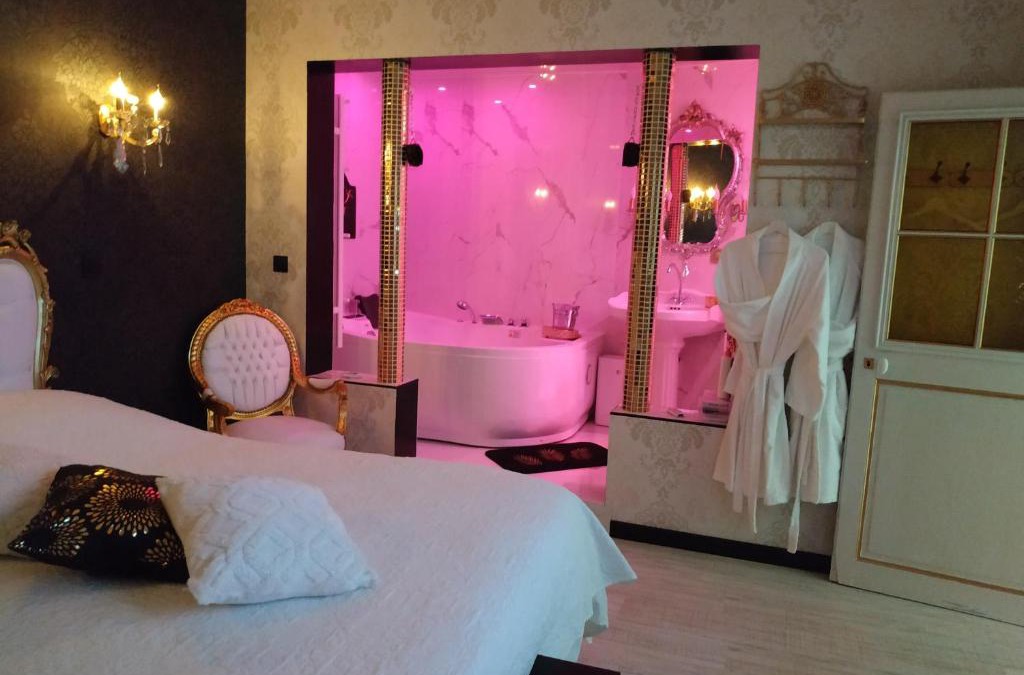 Val de Briey Hotel | Sweet Love,Love Hôtel