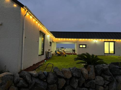 Jeju City House | Sweet night in Udo
