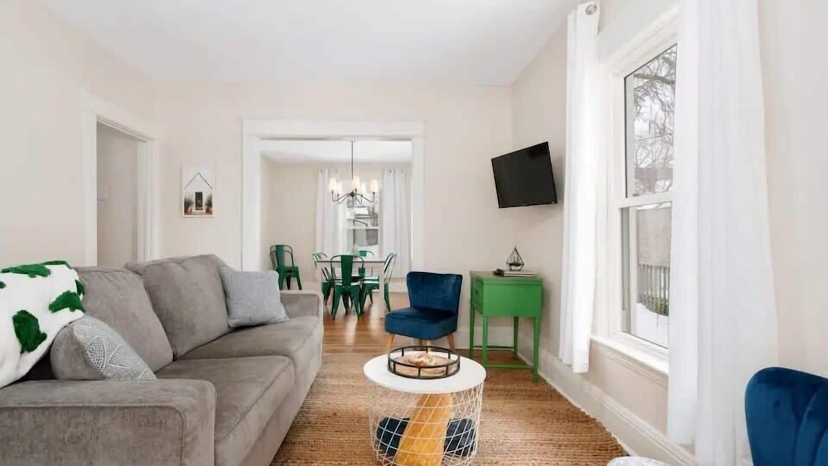 Harters Heights House | Sweet Retreat 3 Mins to Notre Dame, Eddy St. Commons, & Memorial Hospital