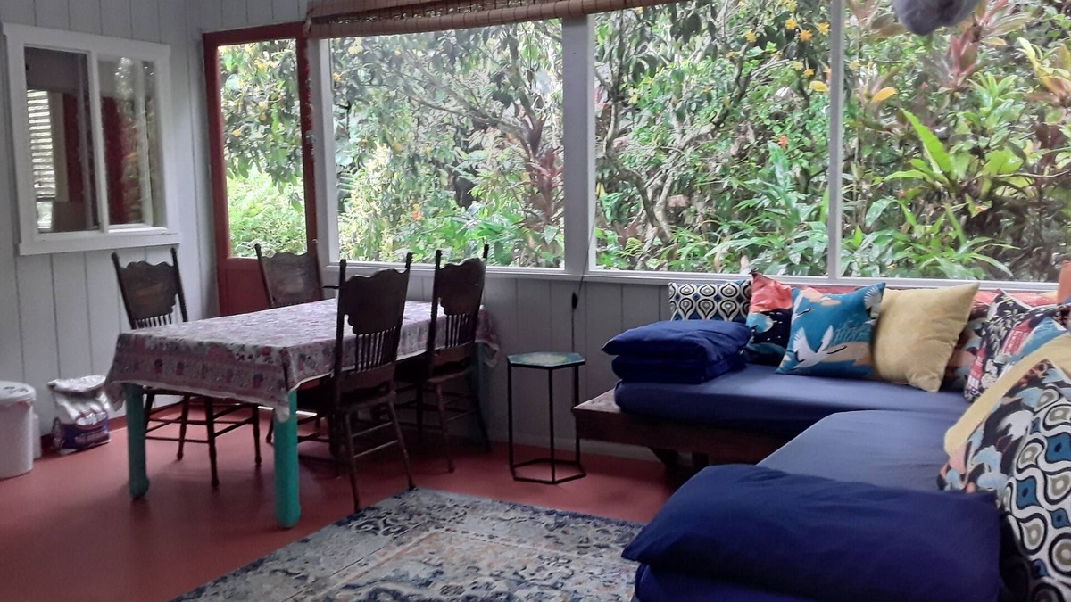 Kapoho House | Sweet retreat close to the ocean. Where natures sights and sounds delight soul.