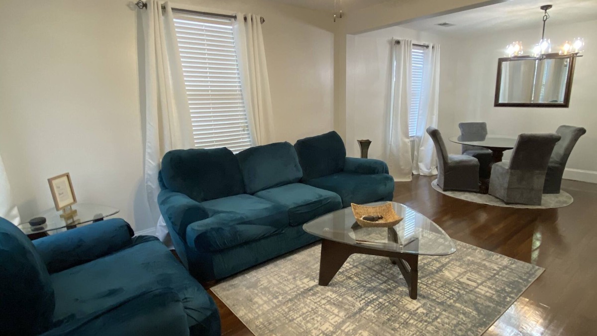 Broadmoor House | Sweet Salcedo - Cute 2 BR/1 BA cottage