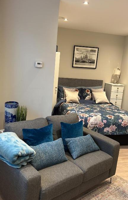 Rickmansworth Apartment | Sweet Swan House