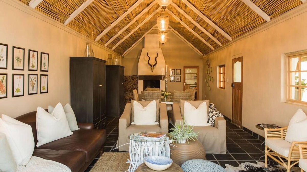 Britstown House | Sweetfontein Boutique Farm Lodge