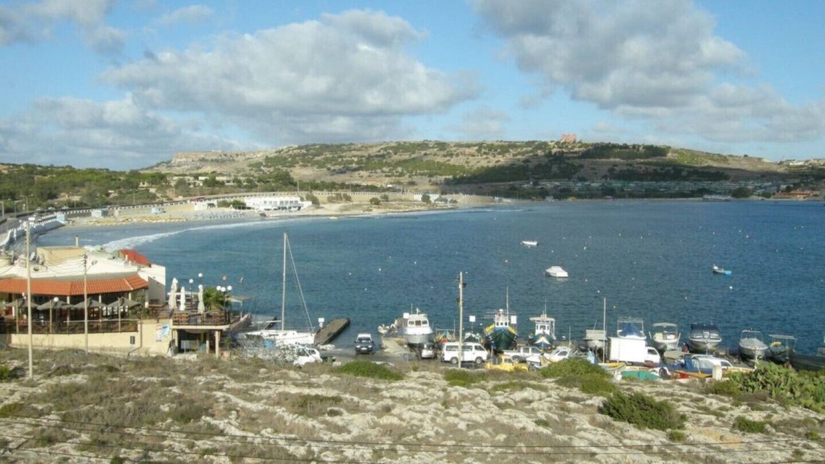 Madliena Apartment | Sweethaven Malta Fantastic Seafront Apartment
