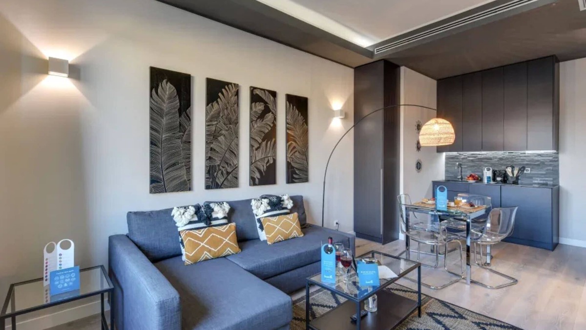 Milan Centre Apartment | Sweett | Duomo View VI