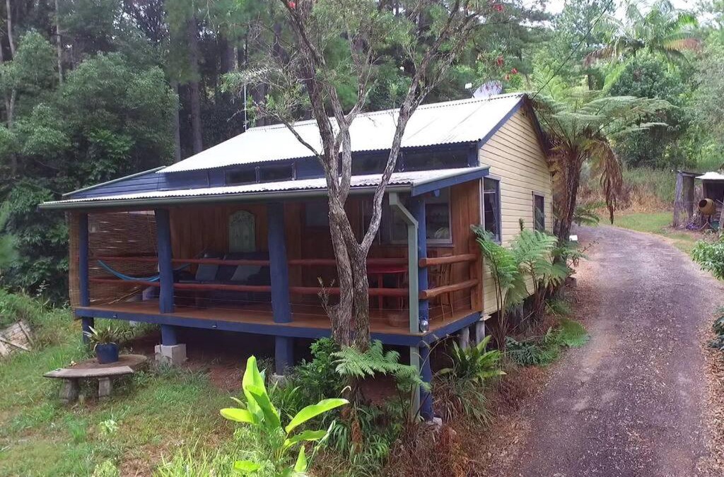 Upper Burringbar House | Sweetwater Cottage. A private mountain escape