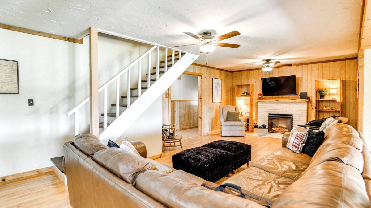 Sweetwater House | Sweetwater Lake House w/Covered Patio!