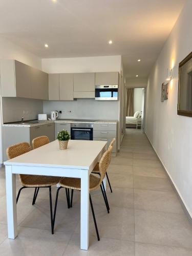 St. Andrew's Apartment | Swieqi Malaika New Penthouse 10