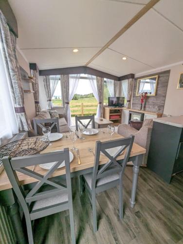 Ardentinny House | Swift Bordeaux Sea View No 3