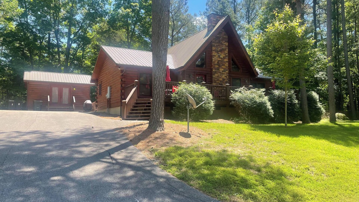 Falls of Rough Cabin | Swiftwater-Secluded Log Cabin-Falls Of Rough nnPrivate and Peacefulnn