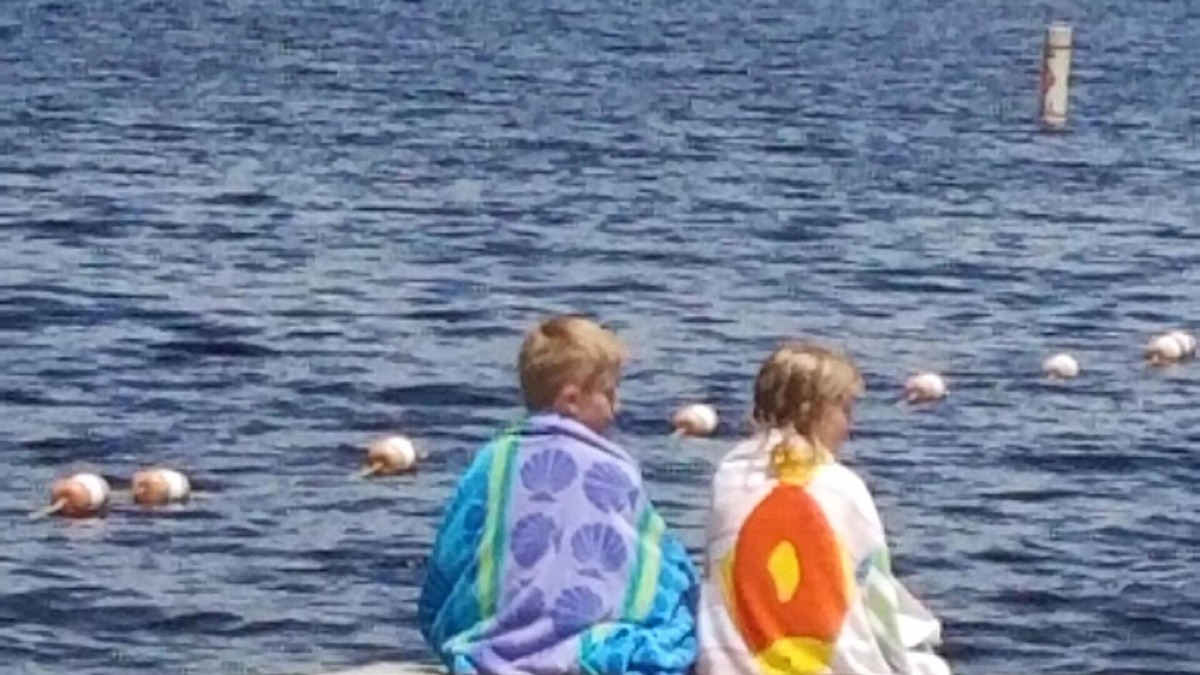 Harrison House | Swim, Kayak, lawn games. Walk to ice cream. Live Theatre , firepit smores!