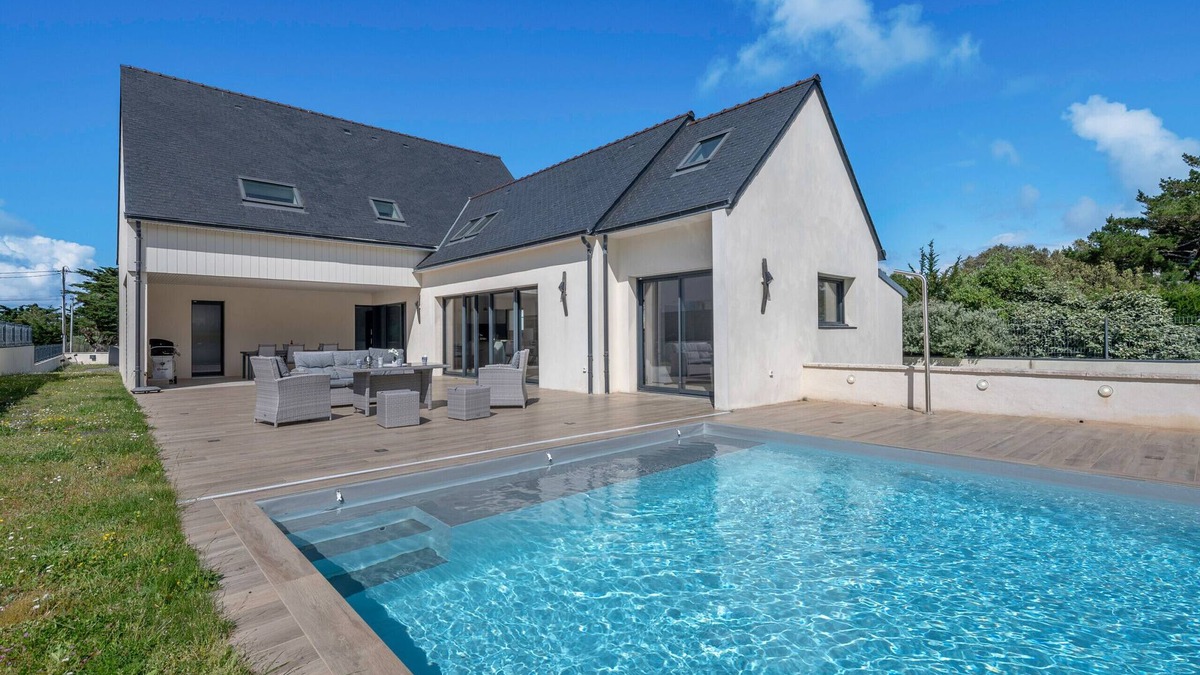 La Turballe Ski Chalet | Swimming pool - 10 persons - 100m from the beach
