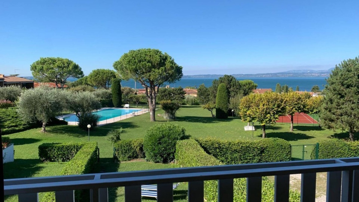 Cisano Villa | Swimming pool, barbecue, tennis - 20' min. from Gardaland!