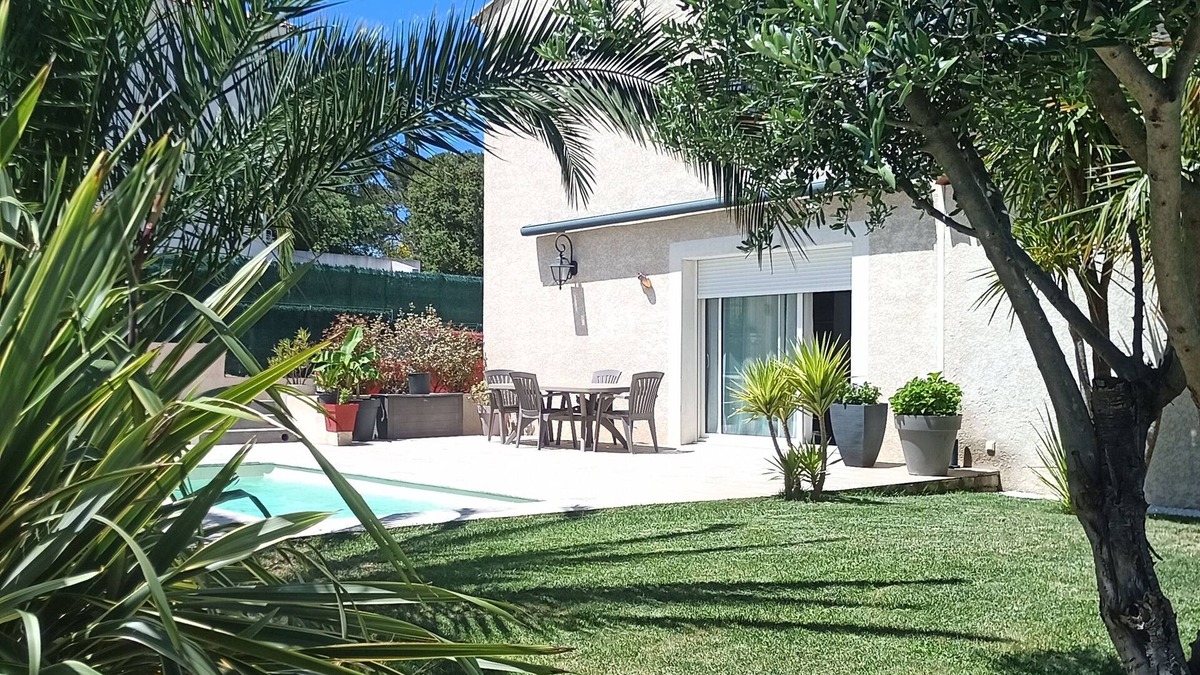 Belcodene Villa | Swimming pool villa near Mont sainte Victoire