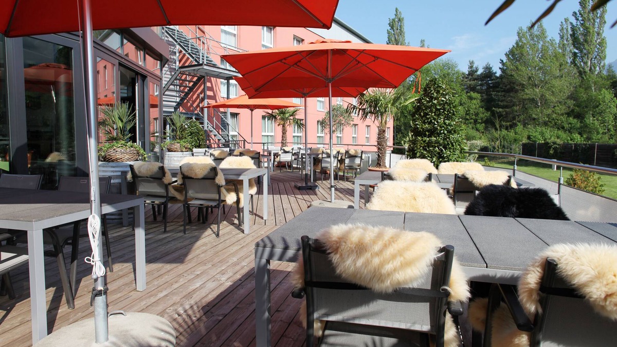 Maienfeld Hotel | Swiss Heidi Hotel